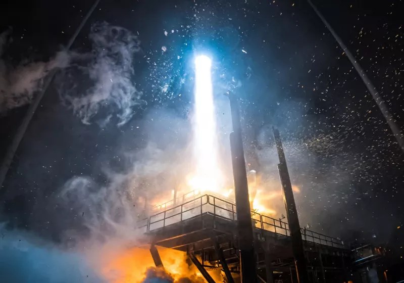 Former Google CEO Eric Schmidt wants to put data centers in space Former Google CEO Eric Schmidt wants to put data centers in space