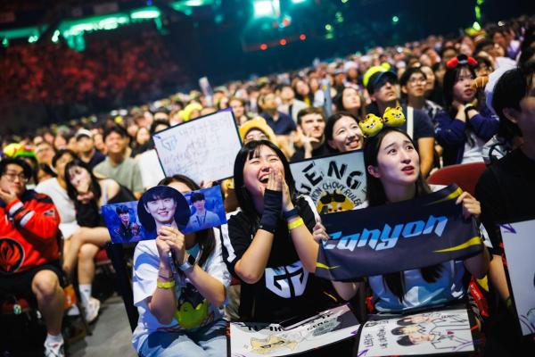 Video Games Weekly: It’s weird that esports is segregated by gender Video Games Weekly: It’s weird that esports is segregated by gender