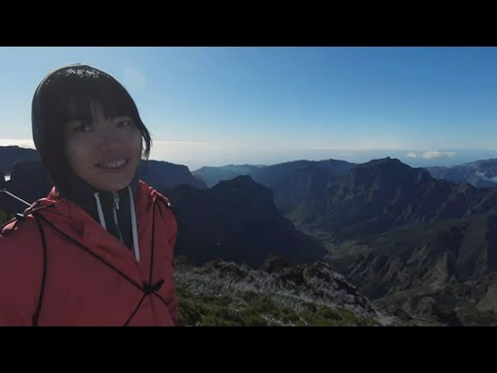 マデイラ島、ピコ デ アレイロへのハイキング マデイラ島、ピコ デ アレイロへのハイキング