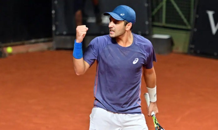 Pucinelli vence batalha de 2h36 e encara brasileiro nas quartas do Challenger 75 de Bogotá Pucinelli vence batalha de 2h36 e encara brasileiro nas quartas do Challenger 75 de Bogotá