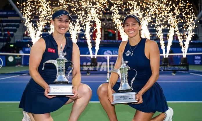 Luisa Stefani vence o WTA de Dubai nas duplas e volta ao top-10 do ranking Luisa Stefani vence o WTA de Dubai nas duplas e volta ao top-10 do ranking