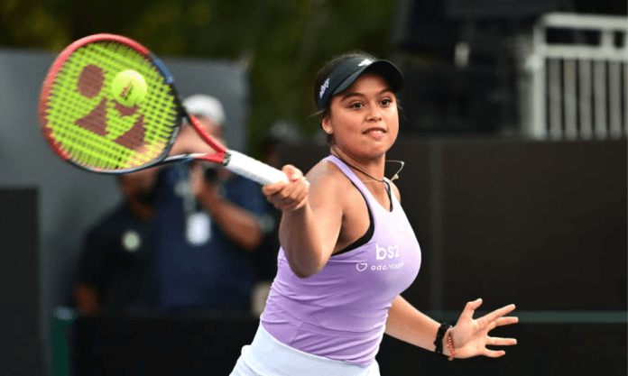 Naná Silva vence duelo de promessas e chega à maior semi da carreira em Barueri Naná Silva vence duelo de promessas e chega à maior semi da carreira em Barueri