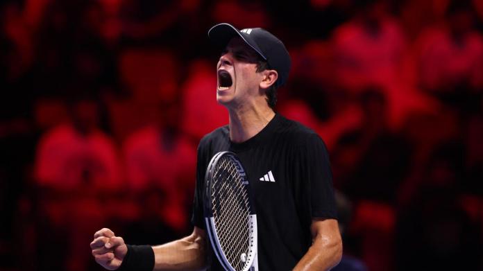 ¡Bombazo, gesta y remontada de la nueva sensación del tenis español! ¡Bombazo, gesta y remontada de la nueva sensación del tenis español!