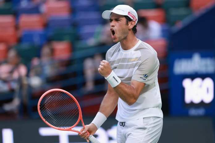 Nuno Borges repete história de Paris e passa por top 10 para chegar à segunda ronda do Australian Open Nuno Borges repete história de Paris e passa por top 10 para chegar à segunda ronda do Australian Open