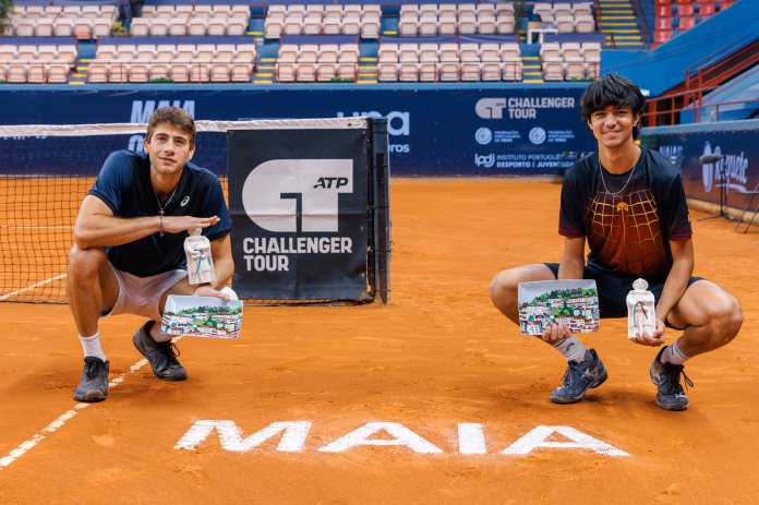 Tiago Pereira inaugura palmarés Challenger com título de pares no Maia Open Tiago Pereira inaugura palmarés Challenger com título de pares no Maia Open