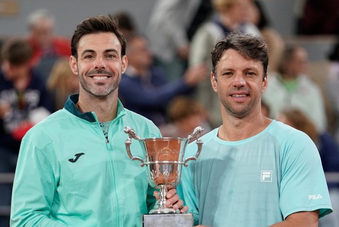 Horacio Zeballos e Marcel Granollers defendem título e são bicampeões de Roland-Garros Horacio Zeballos e Marcel Granollers defendem título e são bicampeões de Roland-Garros