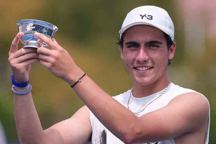 US Open junior, a Ivanov il derby in finale con Vasilev: “Avere Dimitrov come esempio è incredibile” US Open junior, a Ivanov il derby in finale con Vasilev: “Avere Dimitrov come esempio è incredibile”