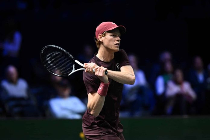 ATP Parigi: Sinner sontuoso, continua la striscia da record su campi indoor ATP Parigi: Sinner sontuoso, continua la striscia da record su campi indoor