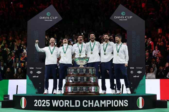 Coppa Davis, Mattarella invita gli Azzurri al Quirinale per celebrare il terzo titolo di fila Coppa Davis, Mattarella invita gli Azzurri al Quirinale per celebrare il terzo titolo di fila