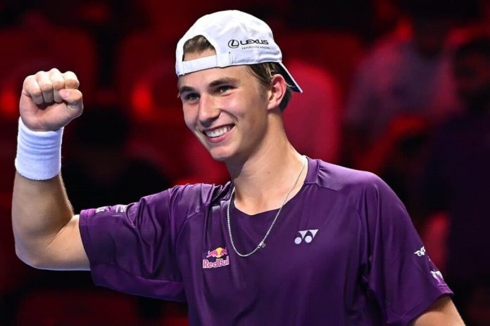 Next Gen Finals: Budkov Kjaer sconfigge Landaluce e si porta in vetta al Gruppo Blu Next Gen Finals: Budkov Kjaer sconfigge Landaluce e si porta in vetta al Gruppo Blu