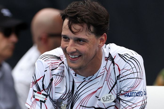 Darderi: “Contento del terzo set, all’inizio Jannik era ingiocabile” Darderi: “Contento del terzo set, all’inizio Jannik era ingiocabile”