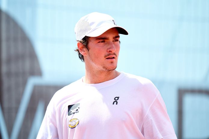 ATP Roma: Fonseca eliminato! Medjedovic esulta provocando il pubblico brasiliano ATP Roma: Fonseca eliminato! Medjedovic esulta provocando il pubblico brasiliano