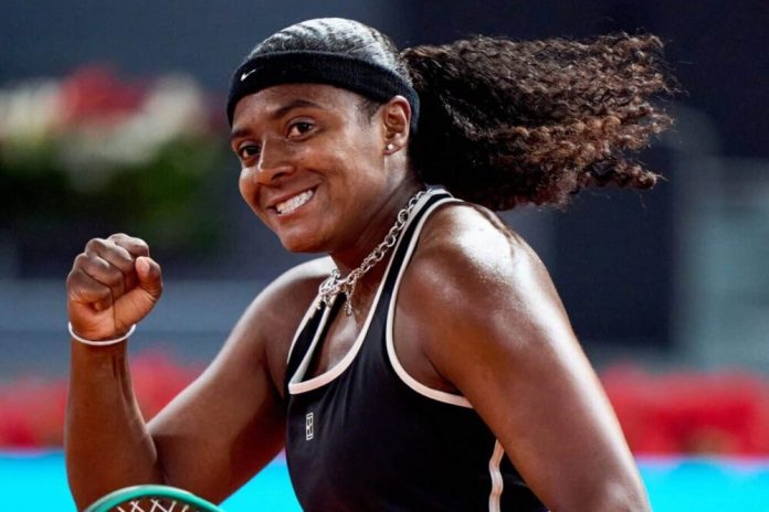 Hailey Baptiste, la ragazza che non ha più paura: “ho smesso di lottare contro me stessa” Hailey Baptiste, la ragazza che non ha più paura: “ho smesso di lottare contro me stessa”