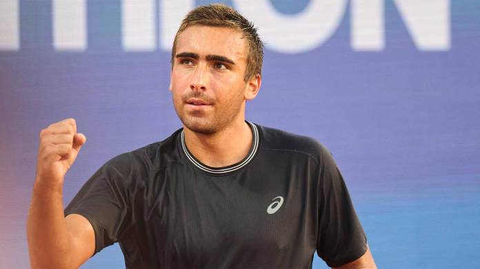 ATP Umago: primo titolo per Merida, Dzumhur si arrende al terzo set ATP Umago: primo titolo per Merida, Dzumhur si arrende al terzo set