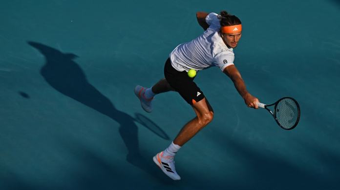 Nervenstarker Zverev zieht ins Viertelfinale ein Nervenstarker Zverev zieht ins Viertelfinale ein