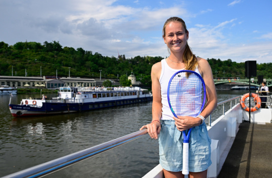 Bude to speciální, řekla obhájkyně Bouzková před turnajem WTA na Štvanici Bude to speciální, řekla obhájkyně Bouzková před turnajem WTA na Štvanici