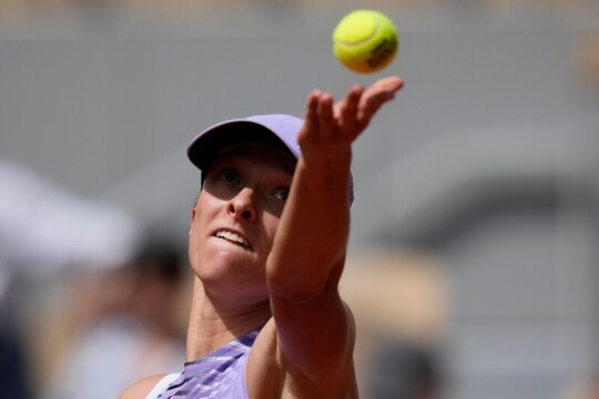 Čtyřnásobná šampionka Šwiateková je na Roland Garros v osmifinále Čtyřnásobná šampionka Šwiateková je na Roland Garros v osmifinále