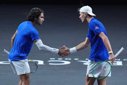 Menšík si v Laver Cupu zopakoval úspěšnou čtyřhru s Alcarazem Menšík si v Laver Cupu zopakoval úspěšnou čtyřhru s Alcarazem