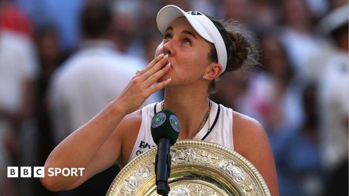 Noskova, an astonishing Wimbledon fightback - and a kiss to the sky Noskova, an astonishing Wimbledon fightback - and a kiss to the sky