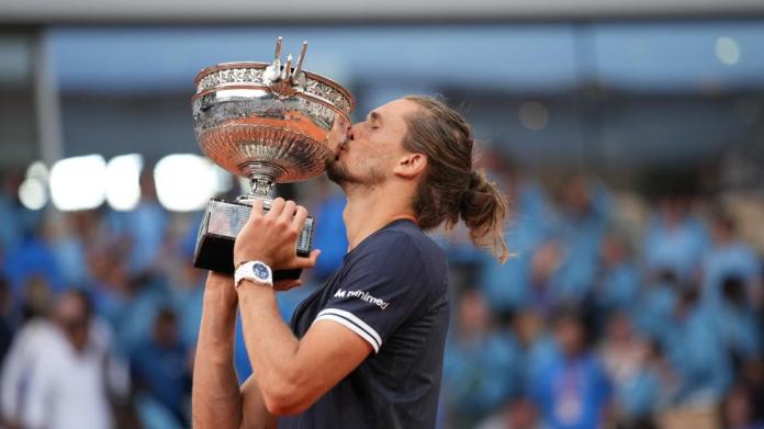 La prensa alemana se deshace en elogios de Zverev tras su coronación en Roland Garros La prensa alemana se deshace en elogios de Zverev tras su coronación en Roland Garros