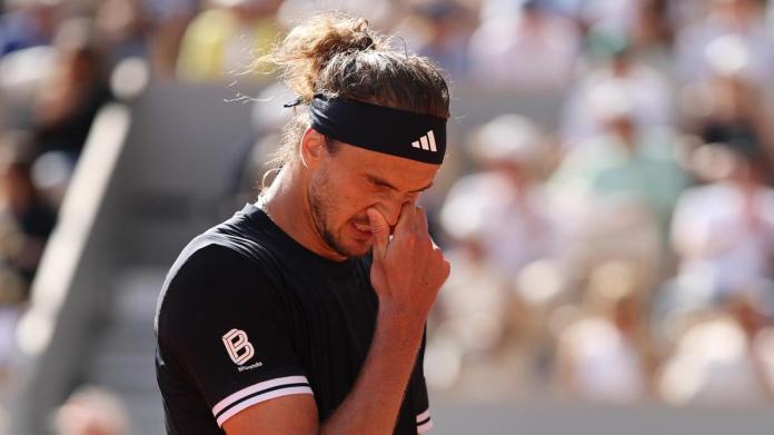 Las acusaciones de violencia machista siguen persiguiendo a Zverev tras Roland Garros Las acusaciones de violencia machista siguen persiguiendo a Zverev tras Roland Garros