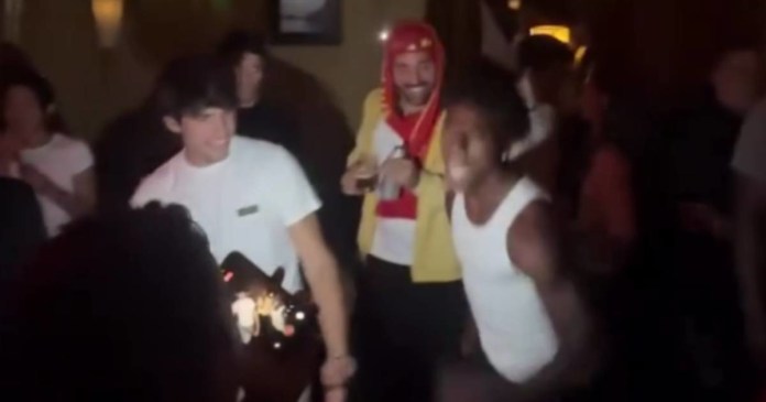 VIDEO Alcaraz završio na afteru s Bieberom i Speedom nakon finala SP-a VIDEO Alcaraz završio na afteru s Bieberom i Speedom nakon finala SP-a