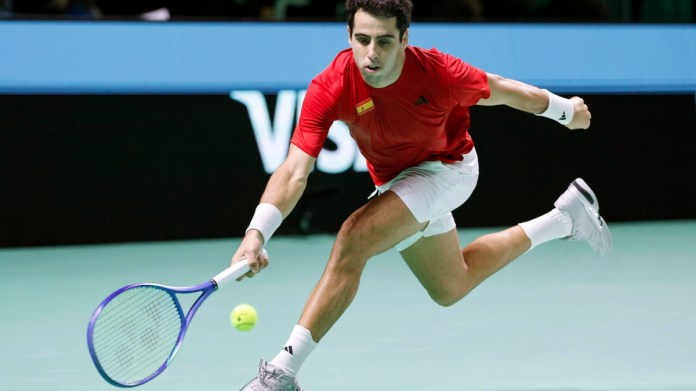 Cobolli aguanta de pie ante un gran Munar y conduce a Italia a su cuarta Copa Davis Cobolli aguanta de pie ante un gran Munar y conduce a Italia a su cuarta Copa Davis