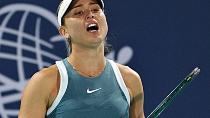 Paula Badosa suma tres juegos con la niña Jovic y peligra Roland Garros Paula Badosa suma tres juegos con la niña Jovic y peligra Roland Garros
