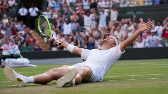 Alejandro Davidovich también se baja del Masters 1000 de Cincinnati por la espalda Alejandro Davidovich también se baja del Masters 1000 de Cincinnati por la espalda