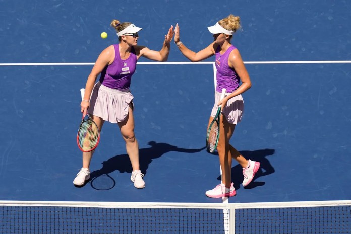 <div>Dabrowski and Routliffe win US Open womens doubles title, ending Townsends whirlwind tournament</div> <div>Dabrowski and Routliffe win US Open women's doubles title, ending Townsend's whirlwind tournament</div>