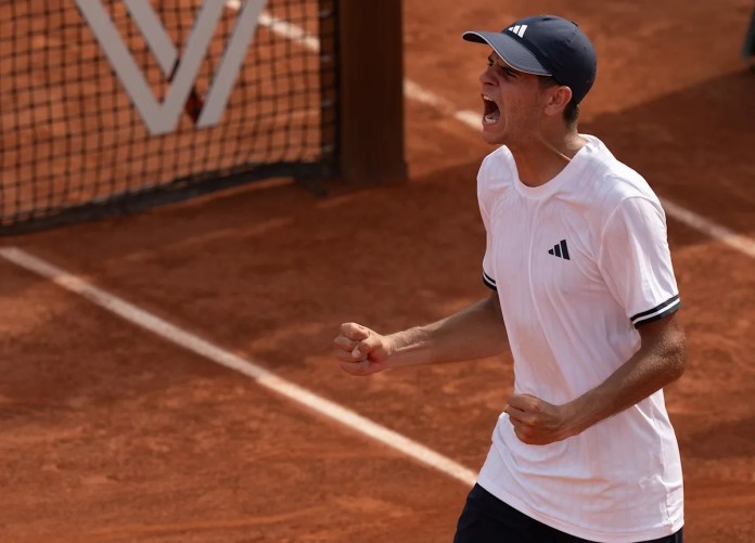 Rafael Jodar receiving backlash for allegedly pushing ballgirl at French Open Rafael Jodar receiving backlash for allegedly pushing ballgirl at French Open