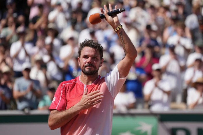 Wawrinka waves emotional goodbye to French Open after losing in first round Wawrinka waves emotional goodbye to French Open after losing in first round