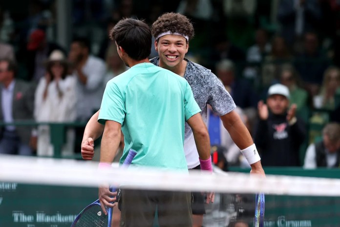 Ben Shelton reunites with former UF teammate for doubles championship Ben Shelton reunites with former UF teammate for doubles championship