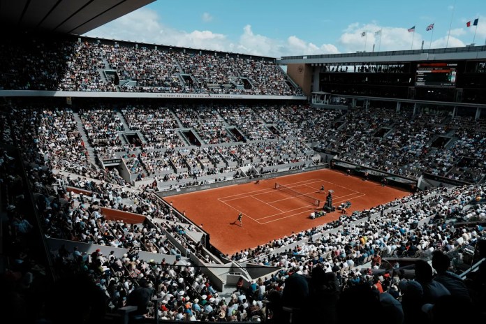 Top tennis players slam Roland Garros prize money, citing a shrinking share of tournament revenue Top tennis players slam Roland Garros prize money, citing a shrinking share of tournament revenue