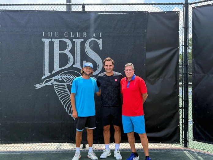 Pickleball, padel ball becoming as popular as golf at country clubs Pickleball, padel ball becoming as popular as golf at country clubs