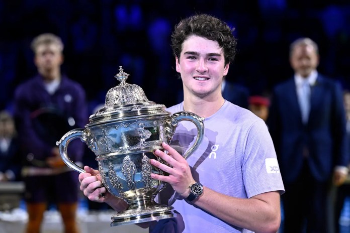 Proud parents change flight plans to watch Brazilian teenager Fonseca win Swiss final Proud parents change flight plans to watch Brazilian teenager Fonseca win Swiss final
