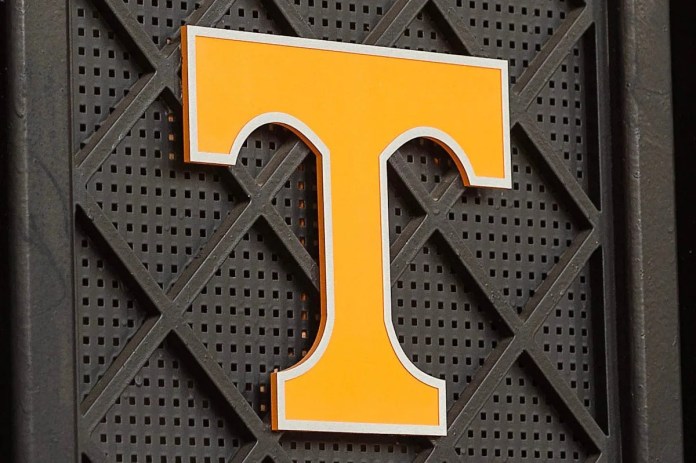 Dragos Cazacu signs with Tennessee Dragos Cazacu signs with Tennessee