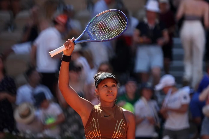 Aryna Sabalenka Reacts to Naomi Osaka’s Dazzling Roland-Garros Outfit Aryna Sabalenka Reacts to Naomi Osaka’s Dazzling Roland-Garros Outfit