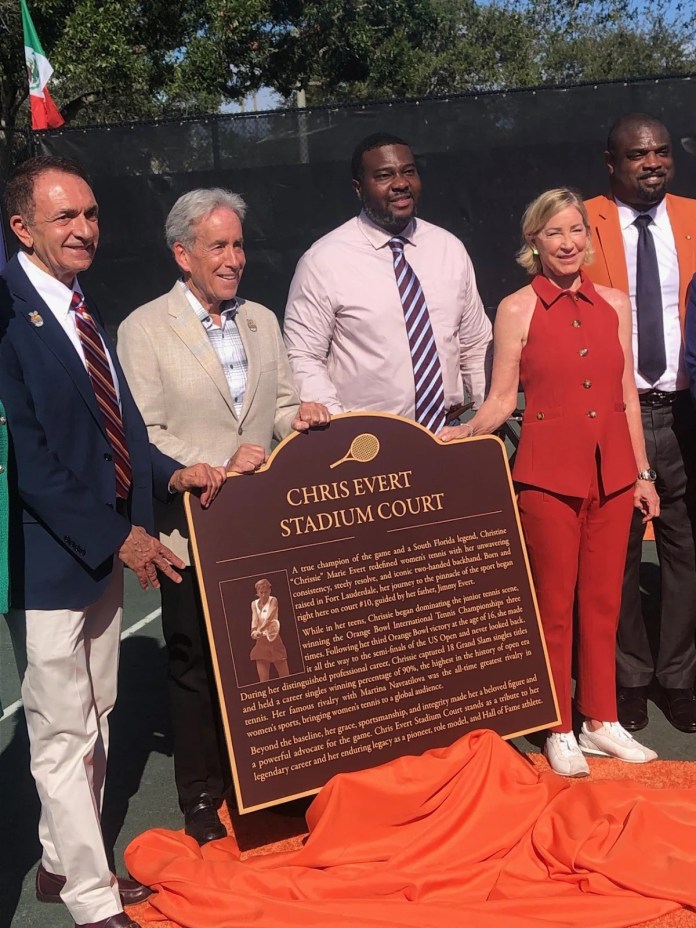 Chris Evert dedicates court in her name at refurbished Holiday Park Chris Evert dedicates court in her name at refurbished Holiday Park