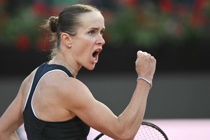 Elina Svitolina wins third Italian Open title, defeating Coco Gauff in three sets 6-4, 6-7 (4), 6-2 Elina Svitolina wins third Italian Open title, defeating Coco Gauff in three sets 6-4, 6-7 (4), 6-2
