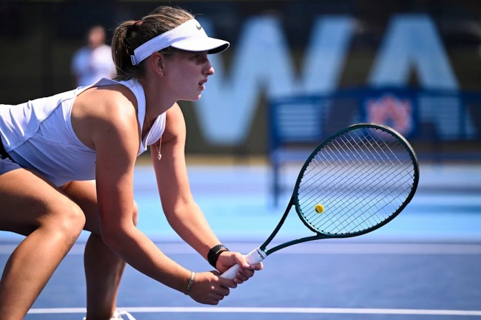 Ekanterina Khairutdinova named SEC Newcomer of the Year Ekanterina Khairutdinova named SEC Newcomer of the Year