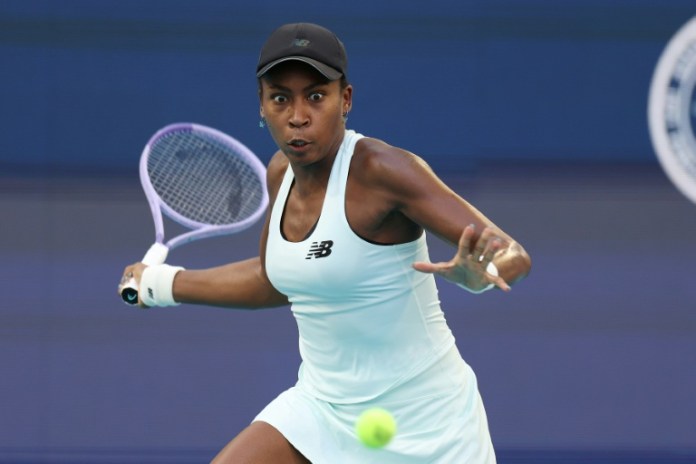 Gauff rallies to avance at Miami Open Gauff rallies to avance at Miami Open