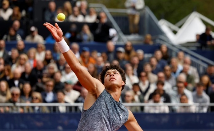 Shelton wins fifth ATP title with victory in Munich Shelton wins fifth ATP title with victory in Munich