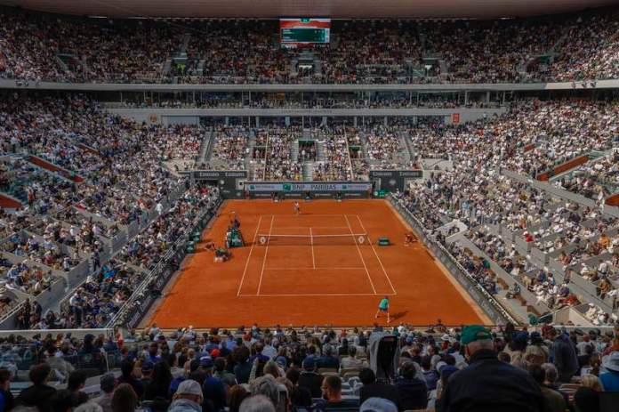 French Open Qualifiers Hit by Yet Another Rain Delay as Weather Wreaks Havoc in Paris French Open Qualifiers Hit by Yet Another Rain Delay as Weather Wreaks Havoc in Paris