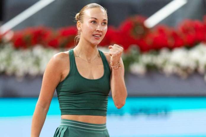 Anastasia Potapova opens up on ‘finger-breaking’ backhand in win over Elena Rybakina Anastasia Potapova opens up on ‘finger-breaking’ backhand in win over Elena Rybakina