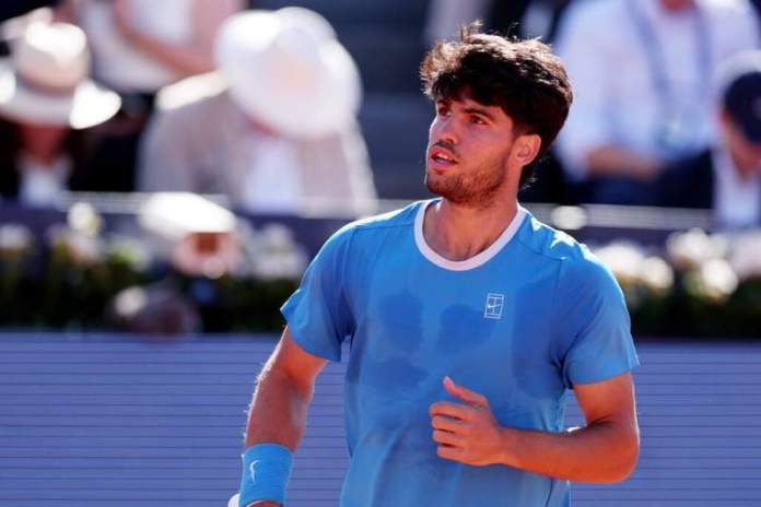 How Spanish fans responded to the Carlos Alcaraz injury news at the Madrid Open How Spanish fans responded to the Carlos Alcaraz injury news at the Madrid Open