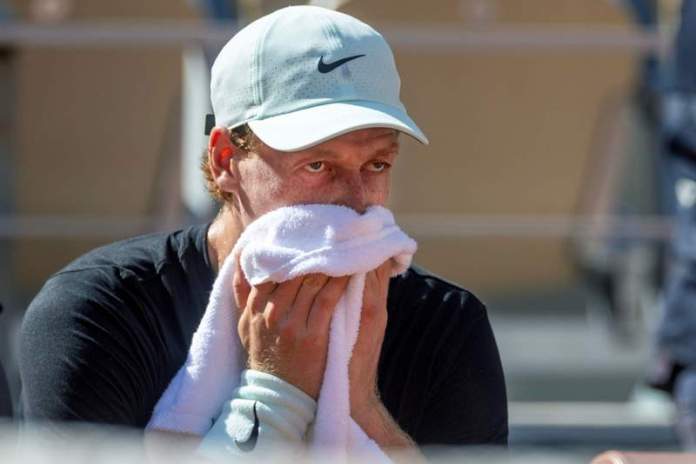 Outrage at Roland Garros: Jim Courier accuses tournament of bending rules for Jannik Sinner! Outrage at Roland Garros: Jim Courier accuses tournament of bending rules for Jannik Sinner!