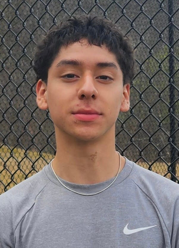 Thursday Seacoast Roundup: Dover boys tennis opens with win Thursday Seacoast Roundup: Dover boys tennis opens with win