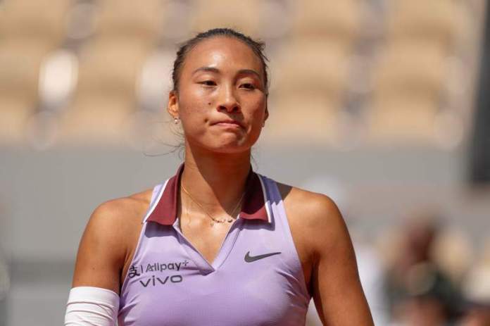 ‘Really, Really Tough’ – Zheng Qinwen Inconsolable As She Bursts Into Tears After French Open Exit ‘Really, Really Tough’ – Zheng Qinwen Inconsolable As She Bursts Into Tears After French Open Exit