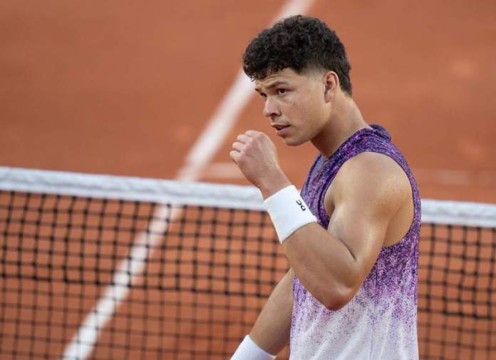 ‘Definitely Helps Us’ – Ben Shelton, Frances Tiafoe, and Tommy Paul Explain French Open Advantage for Americans ‘Definitely Helps Us’ – Ben Shelton, Frances Tiafoe, and Tommy Paul Explain French Open Advantage for Americans